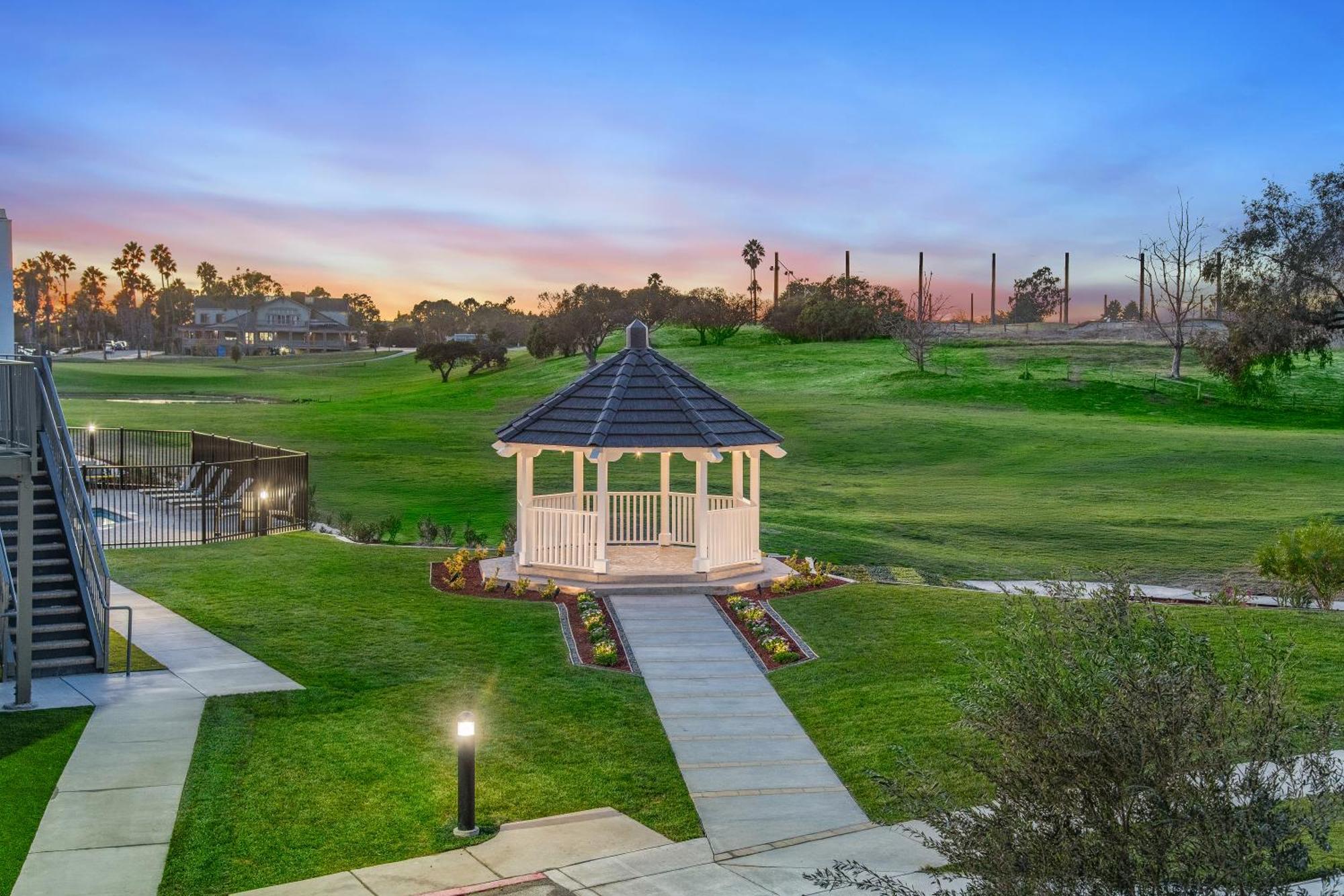 Staybridge Suites Oxnard - River Ridge By Ihg Zewnętrze zdjęcie