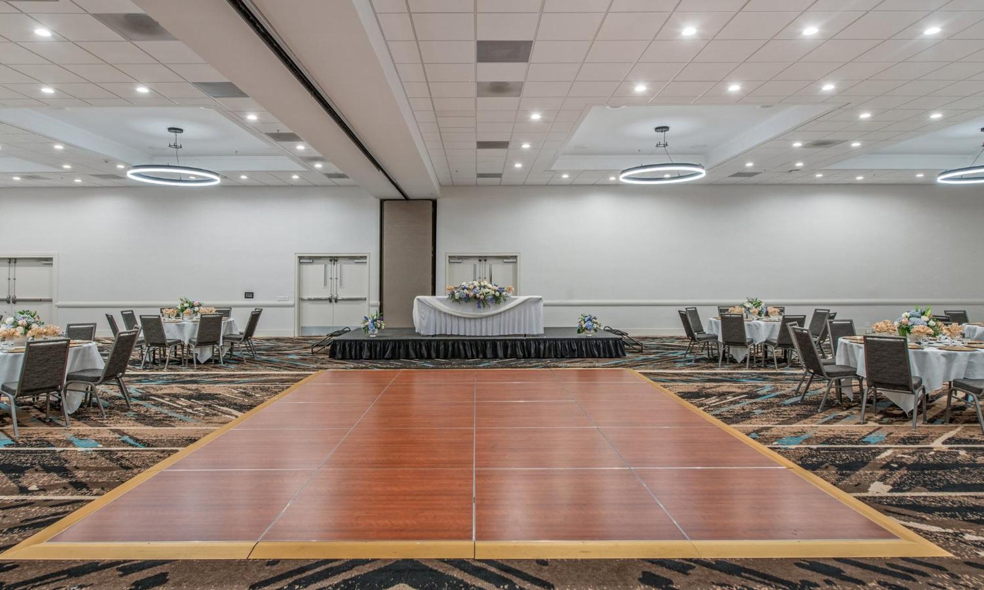 Staybridge Suites Oxnard - River Ridge By Ihg Zewnętrze zdjęcie