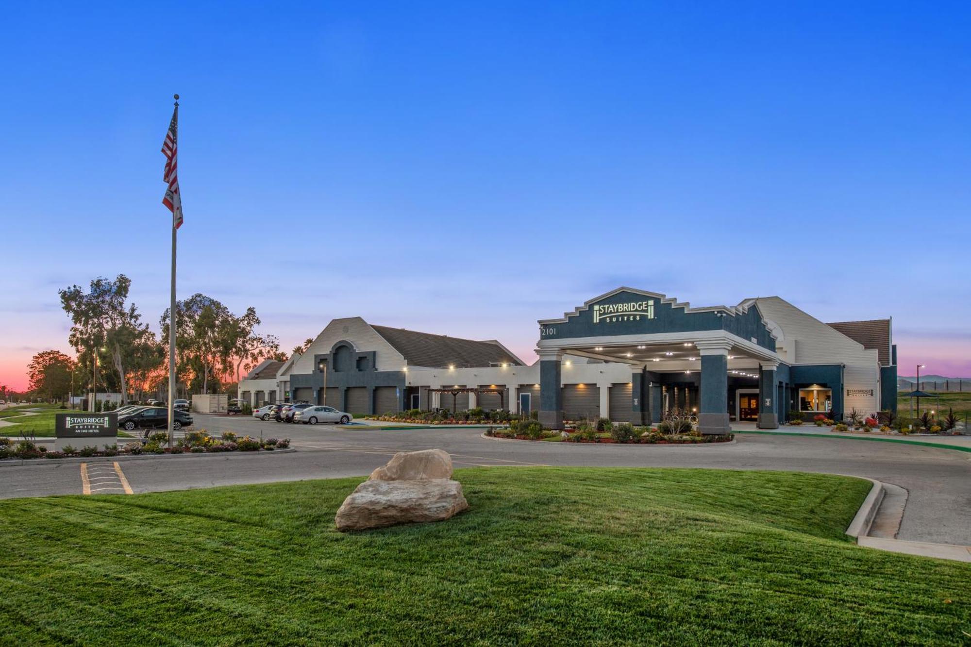 Staybridge Suites Oxnard - River Ridge By Ihg Zewnętrze zdjęcie